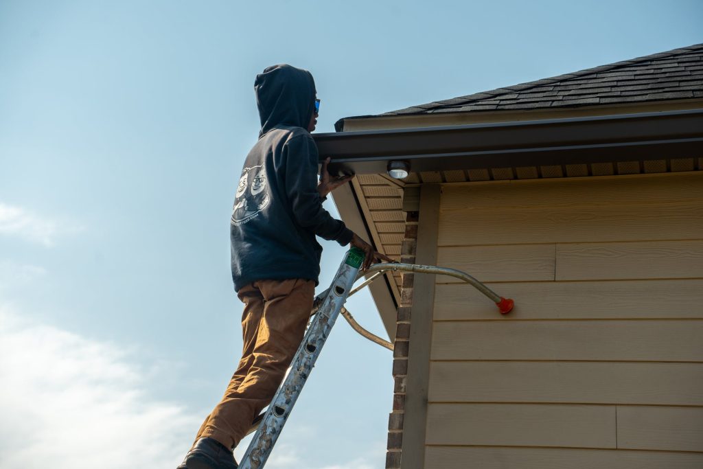 Gutter services in Redondo, Des Moines, WA